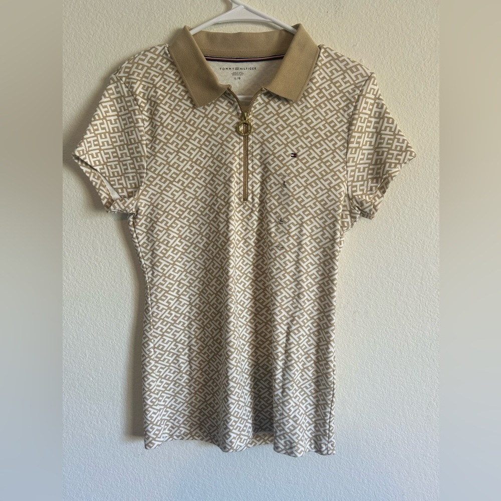New Tommy, Hilfiger, ladies Large Cream and white gold accent zipper Shirt